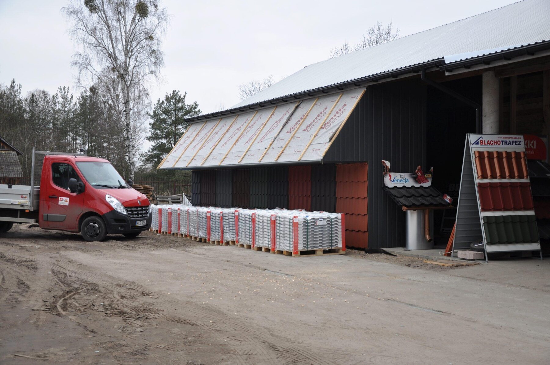 Realizacja DREW-BUD — Firmowa galeria dachów / Basinów, Warka i okolice